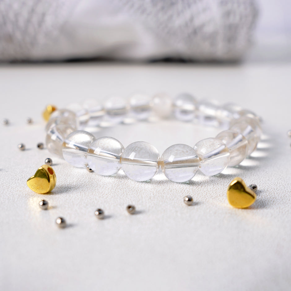 Clear Crystal Bead Bracelet with Gold Accents – Energy, Healing & Elegant Jewelry