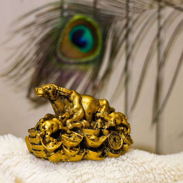 Golden Bull Wealth Showpiece for Home & Office | Feng Shui Bull Statue for Success, Strength & Prosperity | Decorative Gift Item