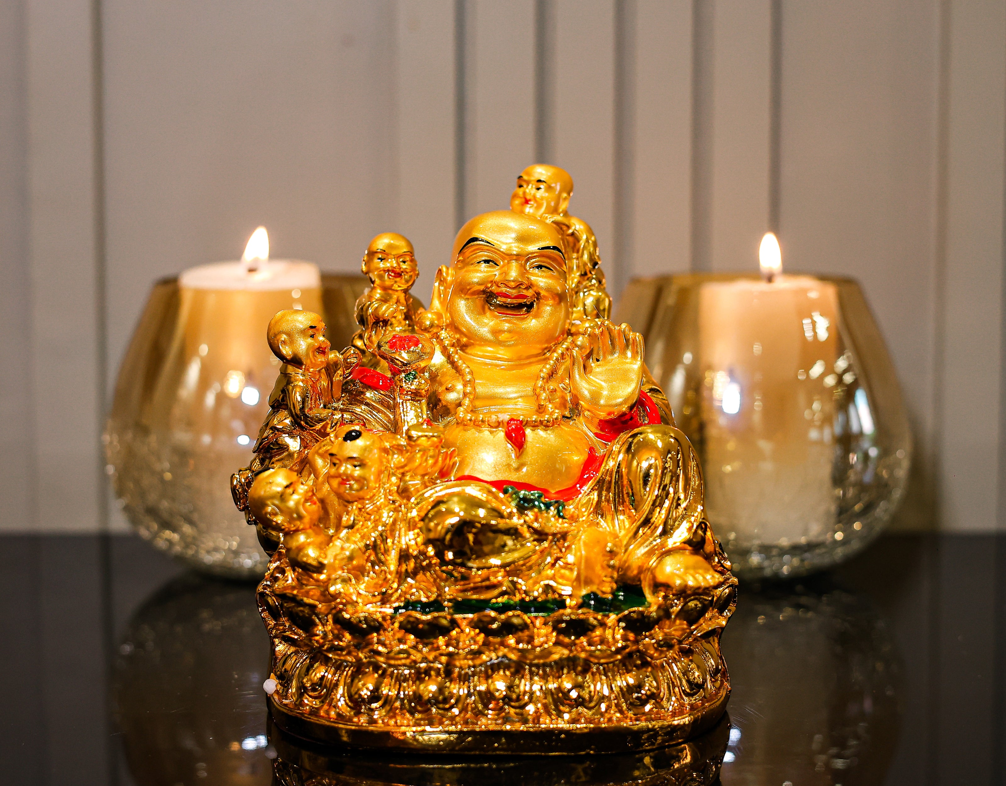 Golden Laughing Buddha Idol for Wealth & Prosperity | Feng Shui Buddha Showpiece for Home & Office Décor | Luxury Decorative Gift Item